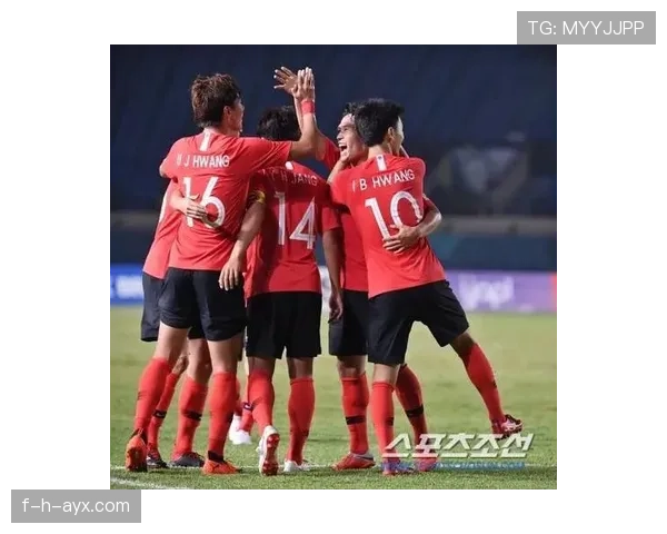 亚运会足球赛点球大战惊心动魄，决战时刻球员表现抢眼