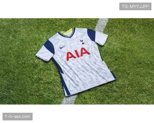 英超新赛季球衣发布，各俱乐部以创新设计引领赛场新风尚