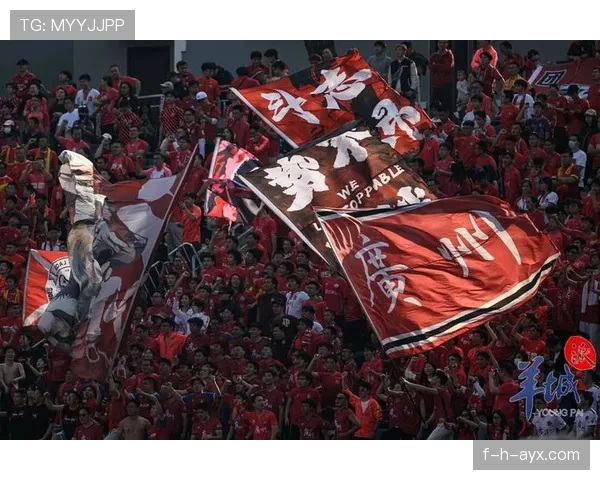 埃里温球场见证历史时刻:亚美尼亚队力克国际强敌,精彩表现引爆球迷热情 埃里温球场见证历史时刻:亚美尼亚队力克国际强敌,精彩表现引爆球迷热情