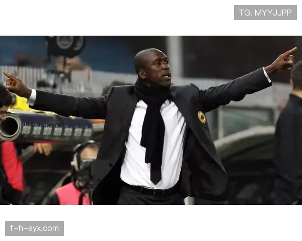 拉科战术革新显成效：灵活体系助力球队状态回暖表现亮眼