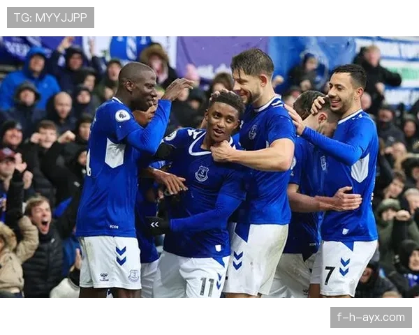 埃米尔·史密斯·罗状态回暖，助球队斩获英超关键胜利