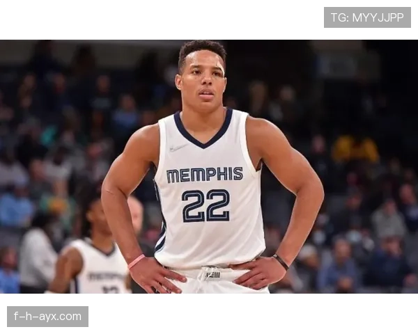 德斯蒙德·班恩三分命中率提升拉开空间，助力球队外线火力升级